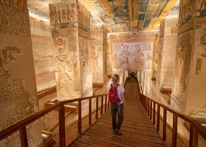 Sunrise Hot Air Balloon with Valley of Kings visit